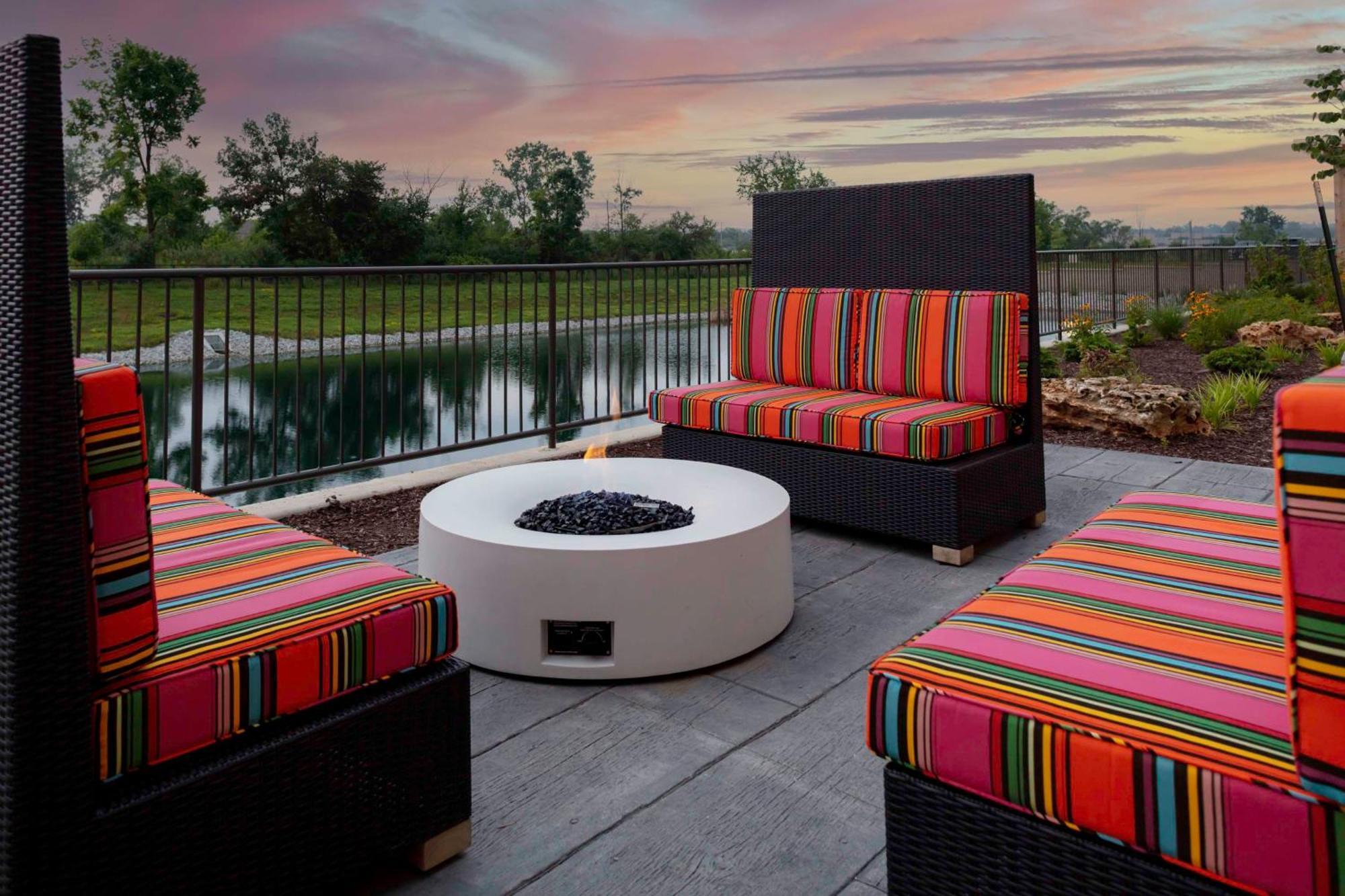 Home2 Suites By Hilton Fort Wayne North Sunnybrook Acres Ngoại thất bức ảnh
